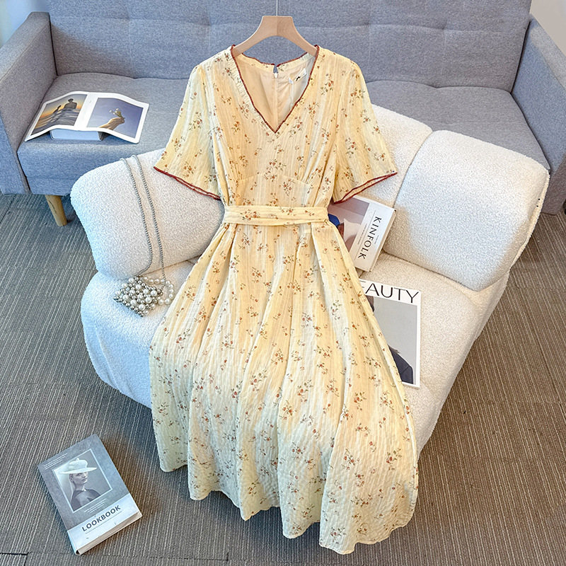 plus size cream dress Plus Size Cream Floral Cottage Core Short Sleeve Dress (Extra Big Size – Pluspreorder