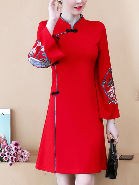 Talli Plus Size Cheongsam Qipao Casual Work Office Chinese New Year Floral  Oriental Embroidery Wide Sleeve Long Sleeve Dress (Black, Red)