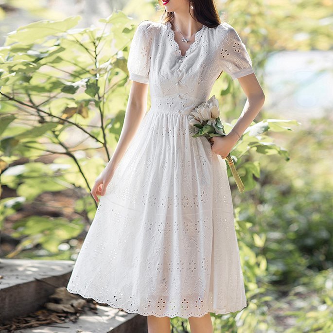 Plus Size Korean Puff Sleeve Lace Short Sleeve Midi Dress  Pluspreorder