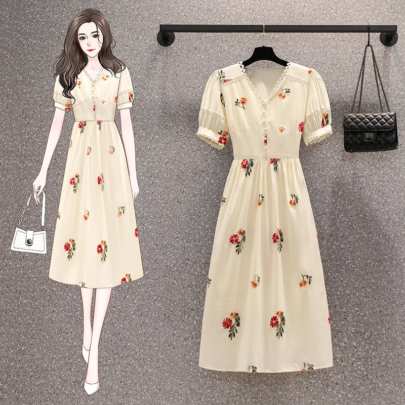 Pre-Order Multicolor Plus Size Floral Print Midi T-shirt Dress main image 1