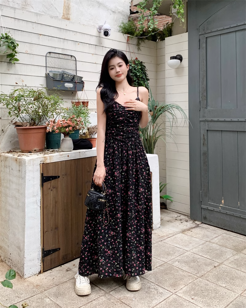 Plus Size Black Crop Cardigan and Black Ditsy Floral Camisole Dress Se –  Pluspreorder