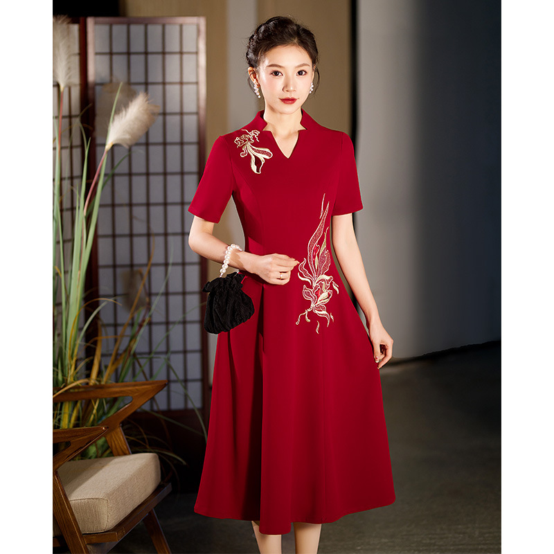 Plus Size Oriental Modern Embroidery Cheongsam Chinese Dress Mother Of The Bride Groom Suitable