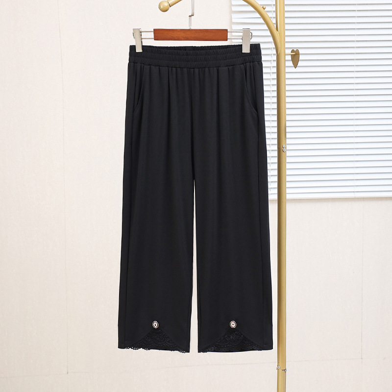 Plus Size 3/4 Stretchy Black Pants With Lace Detail (Extra Big Size)