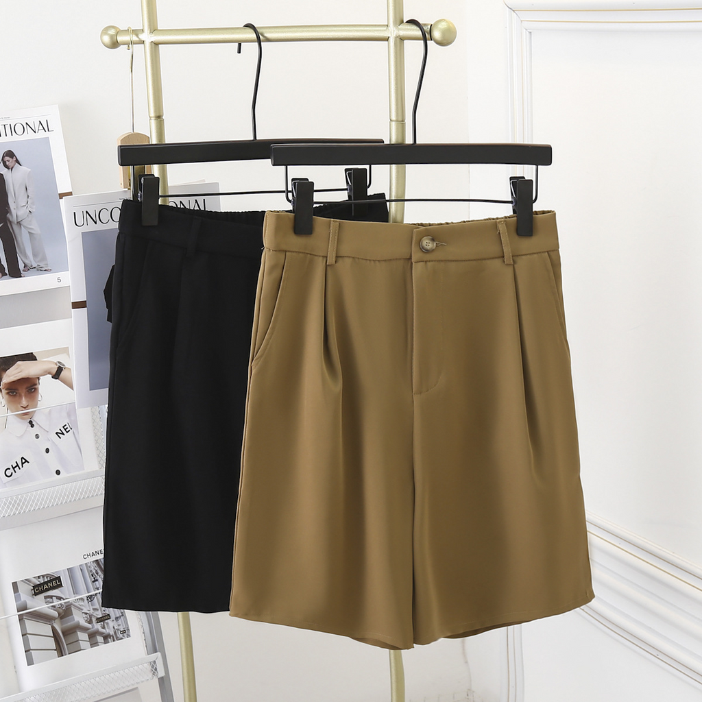 Plus Size Above Knee Smart Shorts