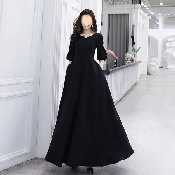 Plus Size Black 3/4 Sleeve Evening Dress