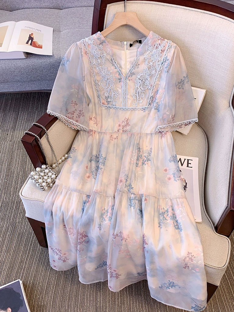 Plus Size Blue Embroidery Floral Midi Boho Dress (EXTRA BIG SIZE) Pluspreorder Plus Size Blue Embroidery Floral Midi Boho Dress (EXTRA BIG SIZE) Pluspreorder