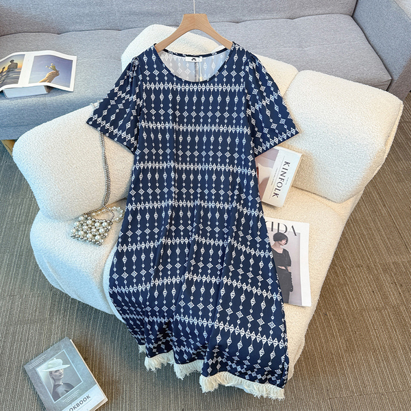 Plus Size Chanel-Esque Blue Print Shift Dress (EXTRA BIG SIZE)