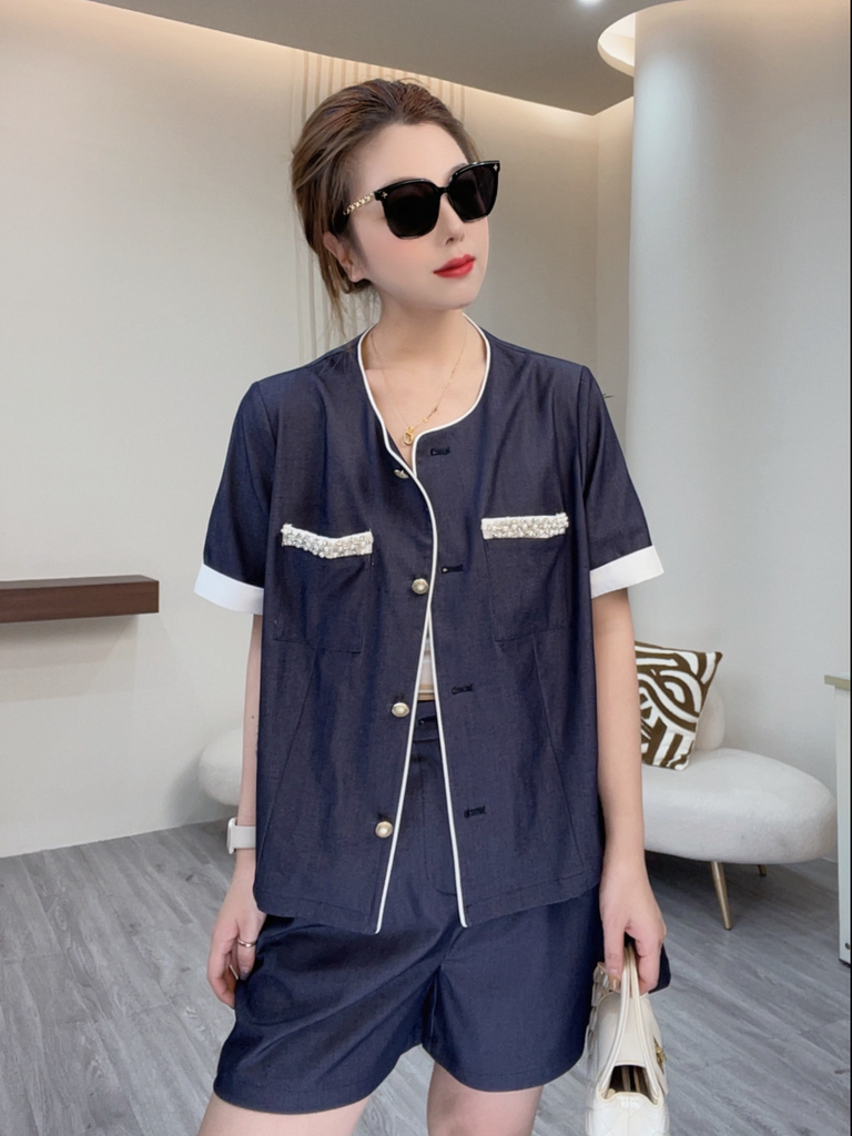 Plus Size Chanelesque Denim Round Neck Blouse And Shorts Set