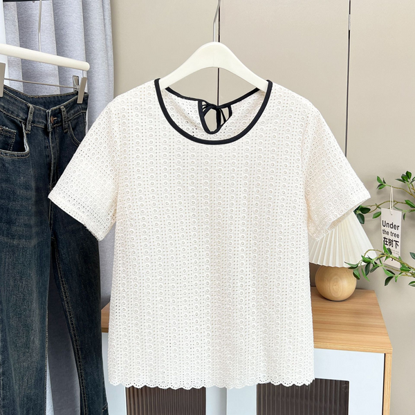 Plus Size Chanelesque Scallop Hem Short Sleeve Blouse