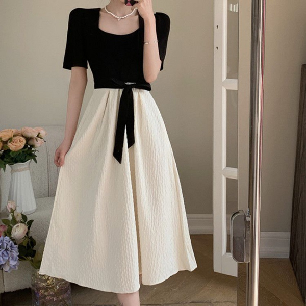 Plus Size Colourblock Black And Cream Short Sleeve Dress