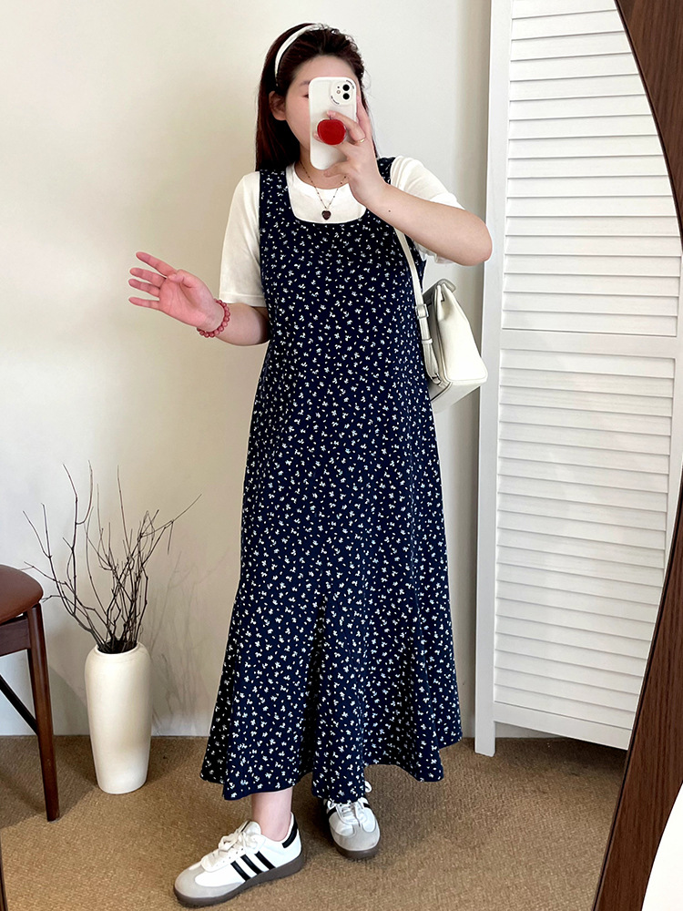 Plus Size Cotton Blue Ditsy Floral Square Neck Tank Dress