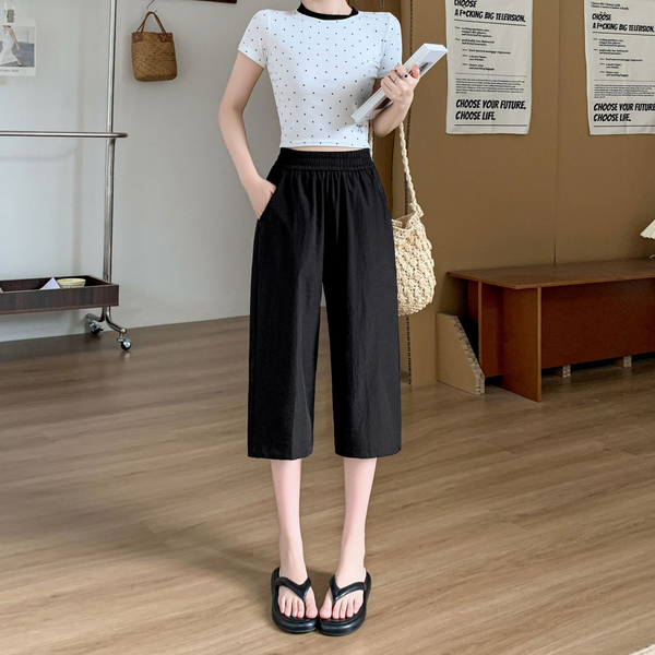 Plus Size Elastic Waist Knee Length Pants