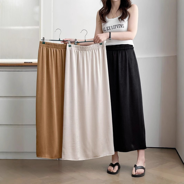 Plus Size Elastic Waistband Midi Skirt