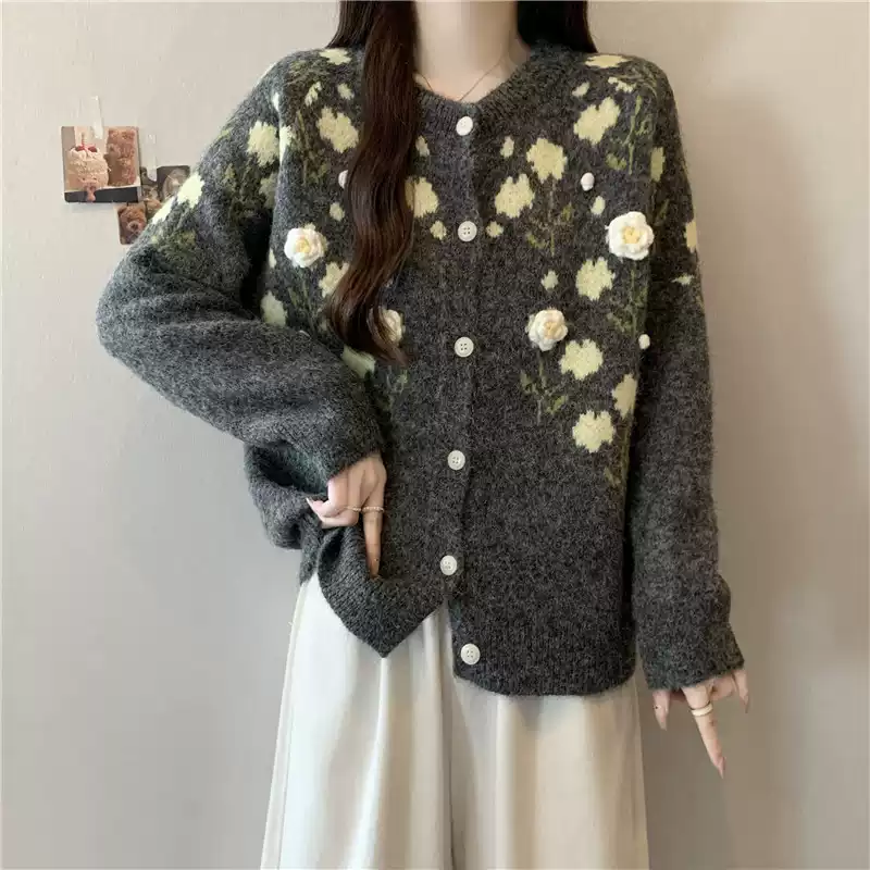 Plus Size Japanese 3D Flowers Round Neck Button Cardigan