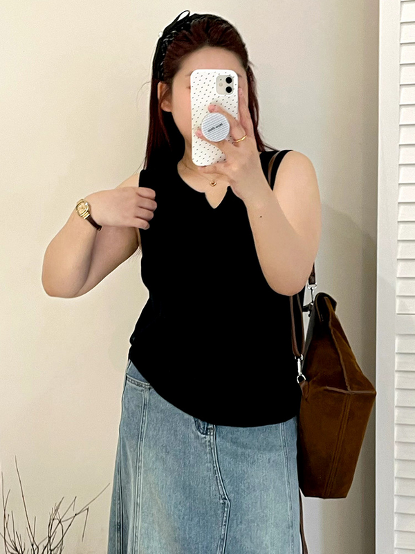 Plus Size Knit Notch Neck Vest Top