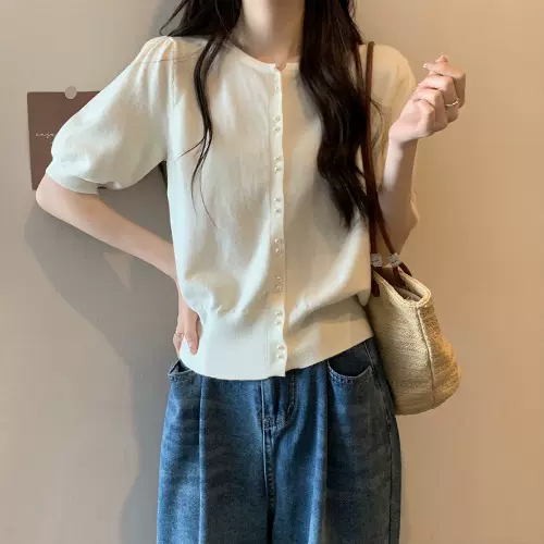 Plus Size Knit Pearl Button Tight Hem Blouse