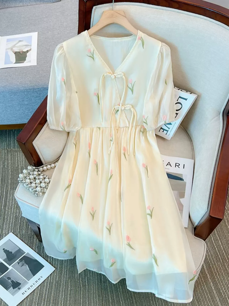 Plus Size Korean Tulip Embroidery Hanbok Qipao Dress  Pluspreorder