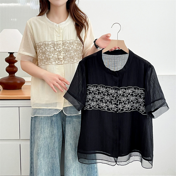 Plus Size Mandarin Collar Button Embroidery Short Sleeve Blouse