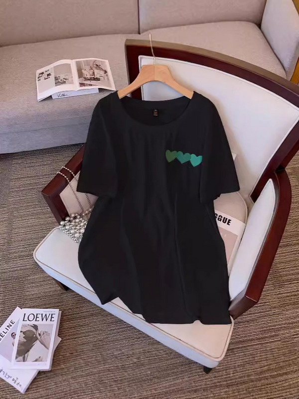 Plus Size Minimalist Hearts Tunic Tee (EXTRA BIG SIZE)