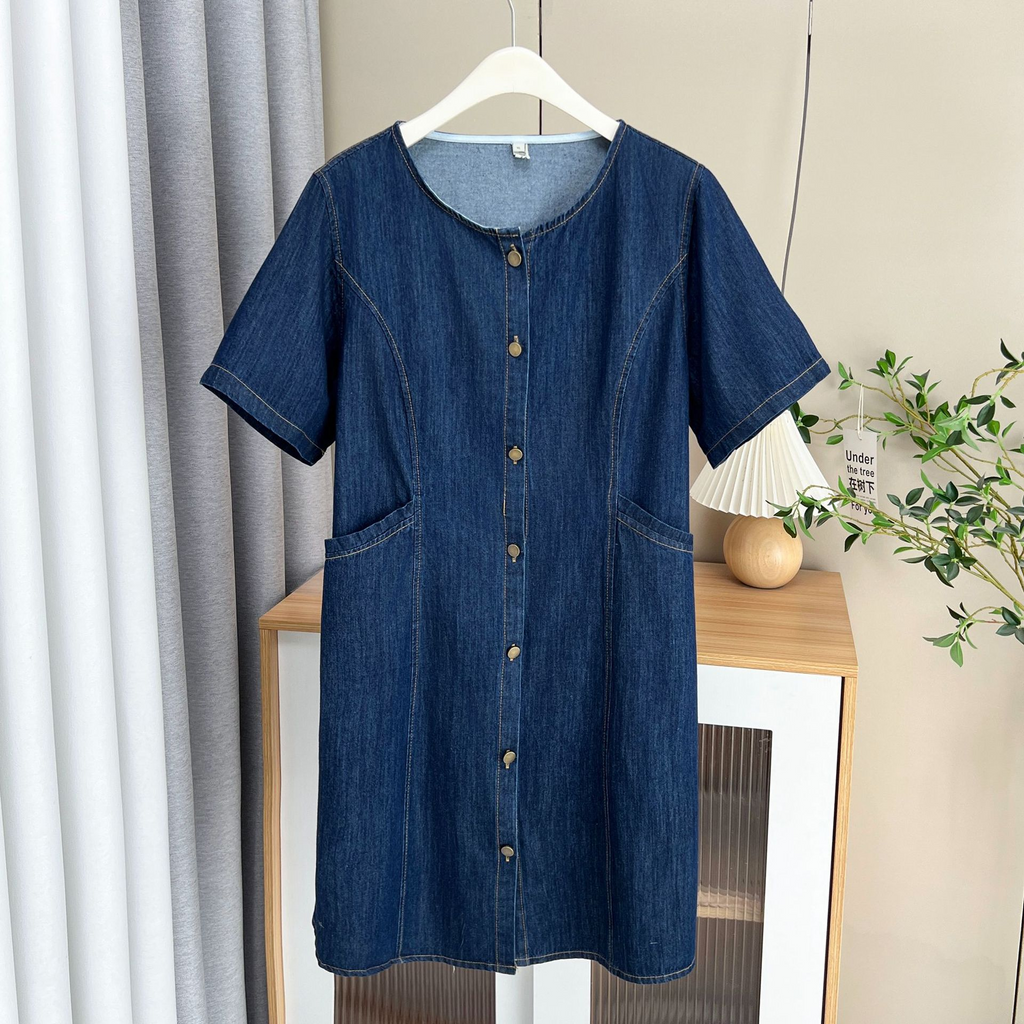 Plus Size Round Neck Button Down Pockets A Line Short Sleeve Denim Dress