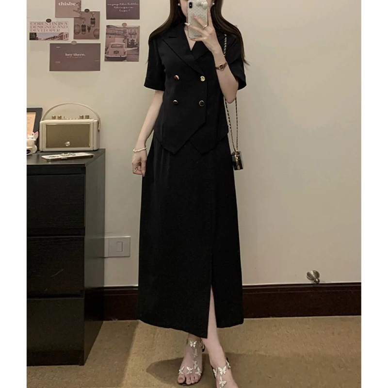 Plus Size Short Sleeve Blazer And Skirt Set