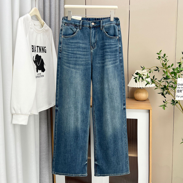Plus Size Stretch Sand Blasted Wide Leg Jeans