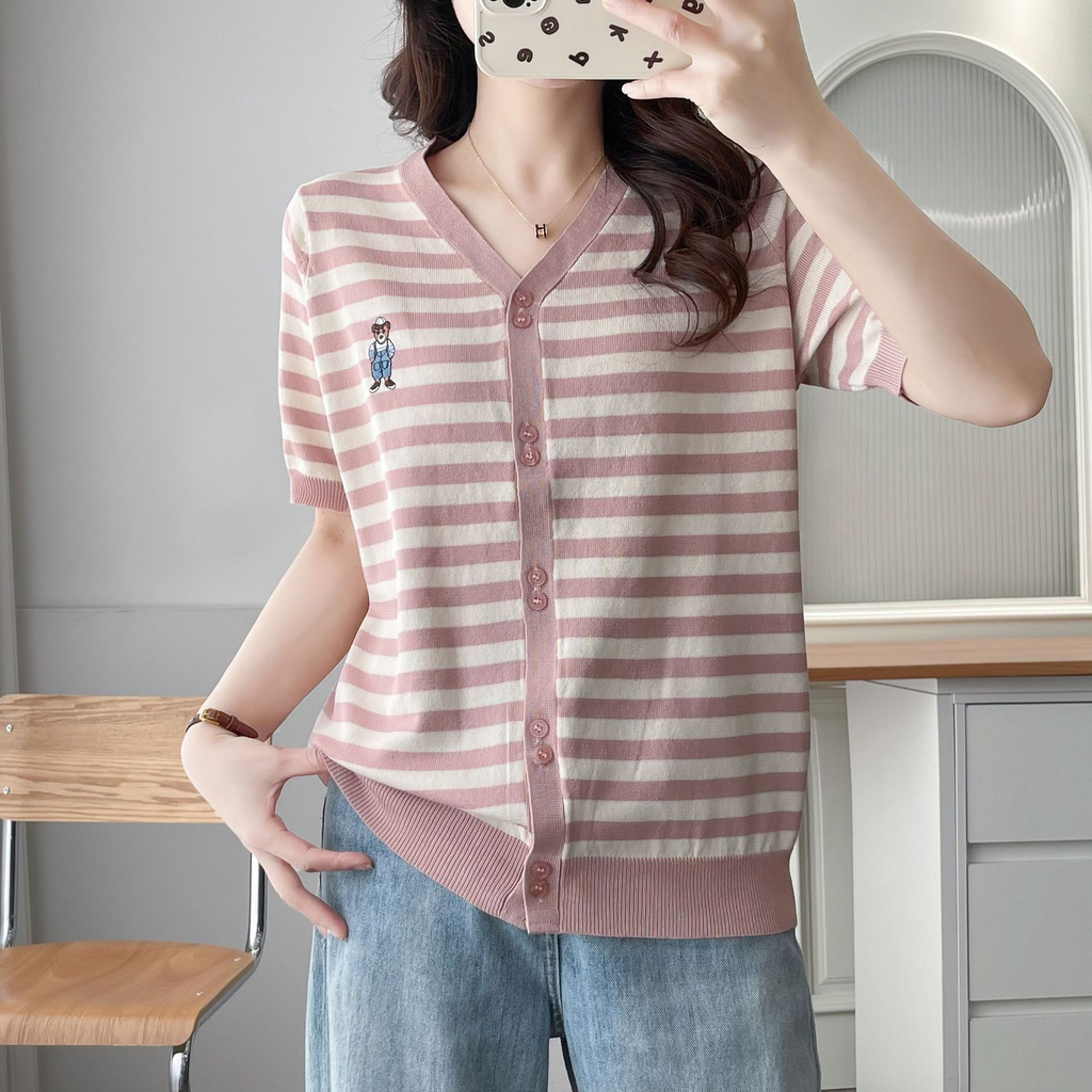 Plus Size V Neck Bear Short Sleeve Sweater
