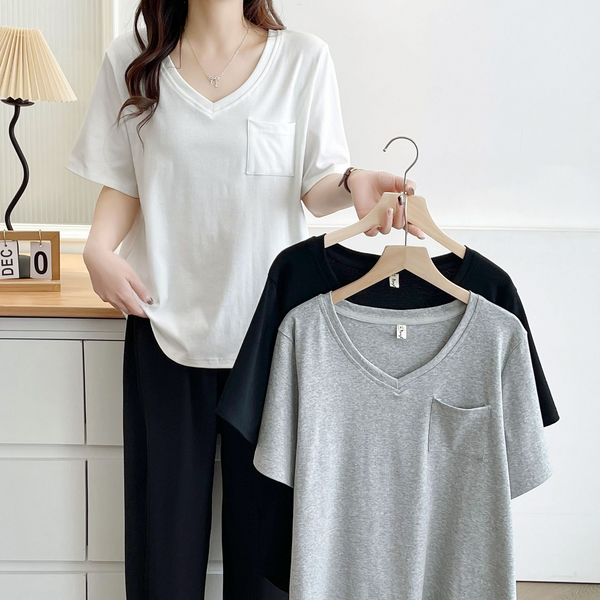 Plus Size V Neck Chest Pocket Short Sleeve Tee