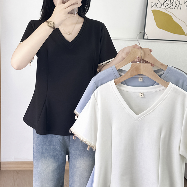 Plus Size V Neck Peplum Short Sleeve Blouse
