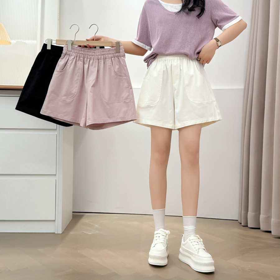 Plus Size Waistband Shorts With Pockets