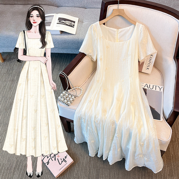 Plus Size White Embroidery Square Neck Dress