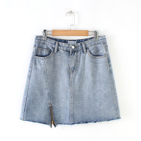 Plus Size Zipper Light Blue Wash Denim Skirt