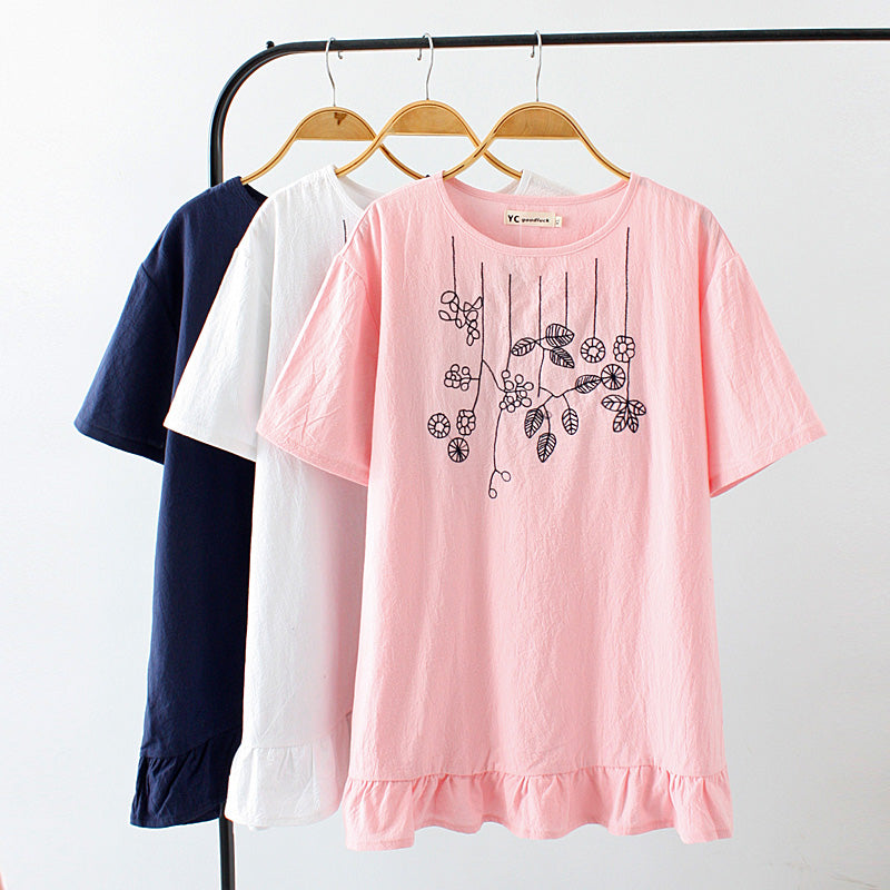 Plus Size Frill Embroidery Short Sleeve Top
