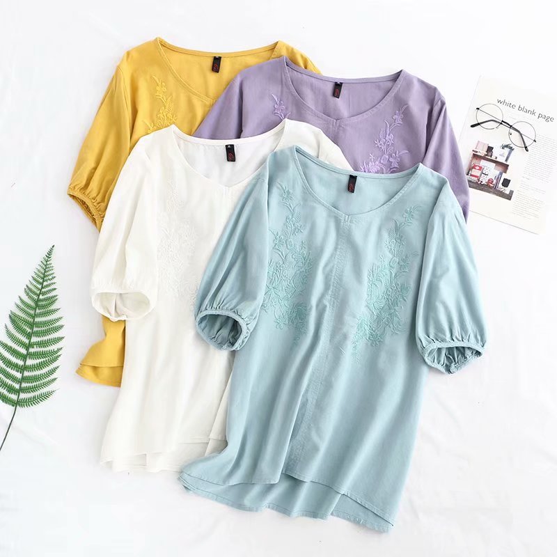 Plus Size Embroidery Short Sleeve Top