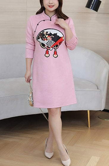 Tekla Plus Size Cheongsam Qipao Fan Embroidery Oriental Japanese Suede Long Sleeve Dress (Pink, Black)