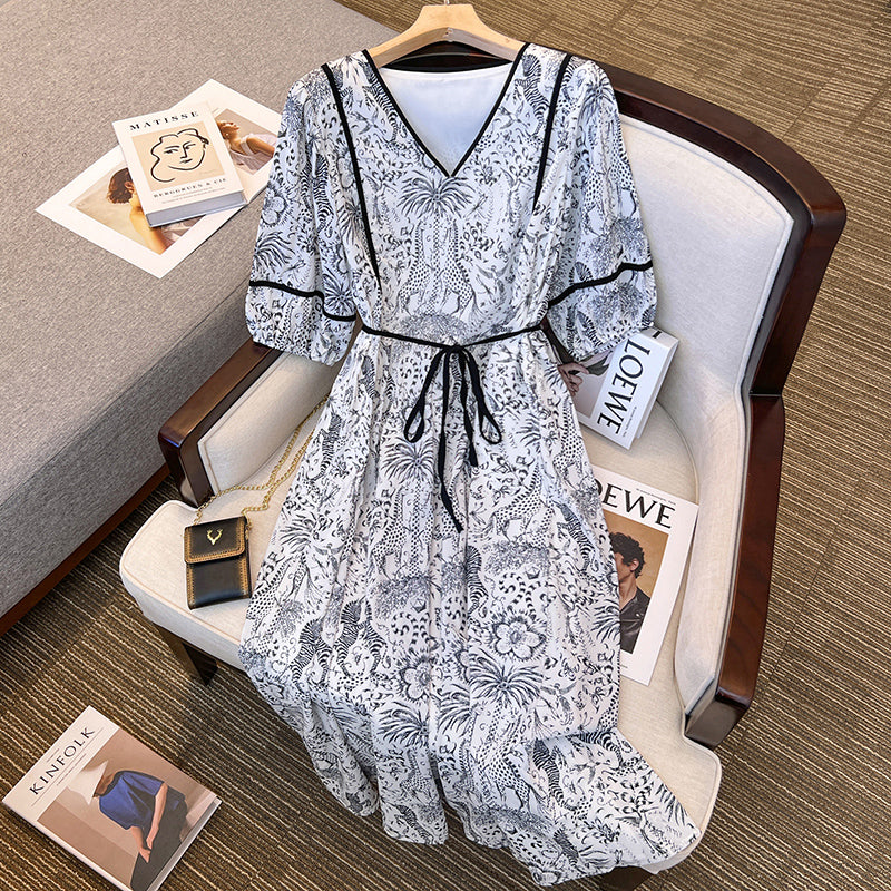 Plus Size Korean Animals Monochrome Midi Dress