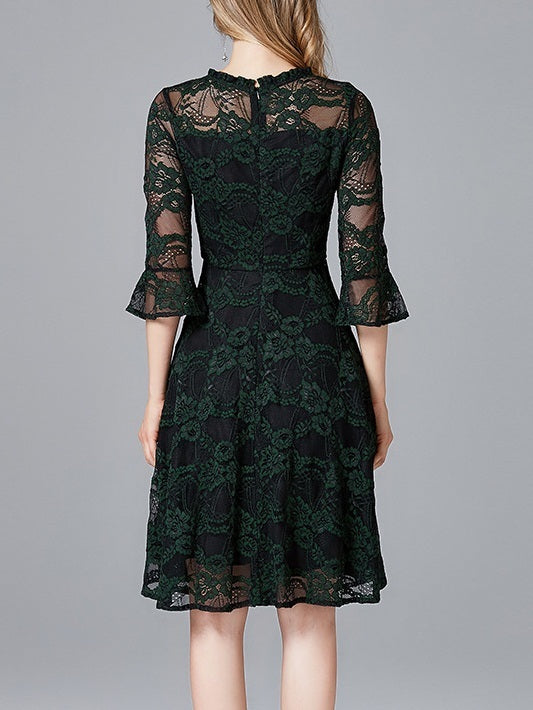 Maeva Green Lace Bell Sleeve Dress – Pluspreorder