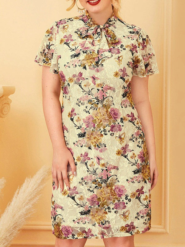 Tammy Plus Size Yellow Floral Print Lace Pussybow Oriental Short Sleeve Dress (Suitable For Chinese New Year, Party, Office And Weekends) (EXTRA BIG SIZE) (Yellow)