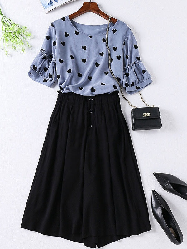 (Ready Stock 5XL * 1) Theodocia Plus Size Blue Hearts Print Short Sleeve Blouse And Black Buttons Wide Leg Culotte Pants Set