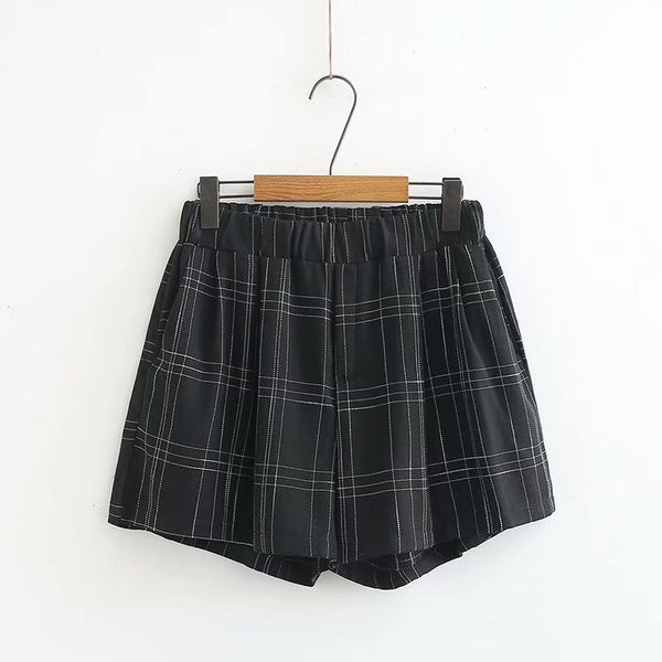 Plus Size Black Checked Shorts