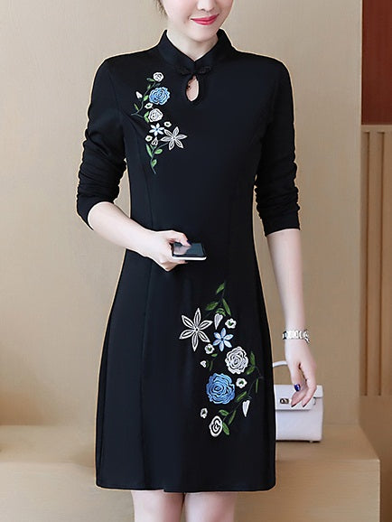 Xylina Plus Size Cheongsam Qipao Rose Embroidery Long Sleeve Dress (Red, Black)