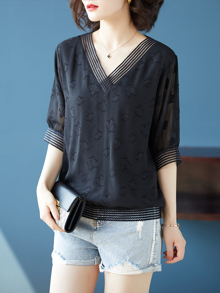 Koree Plus Size Textured V Neck Mid Sleeve Top