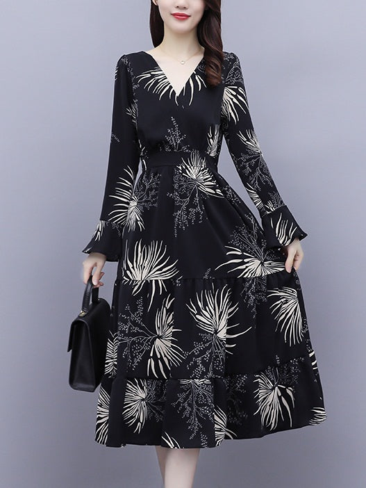 Kelsie Plus Size Printed Long Sleeve Midi Dress