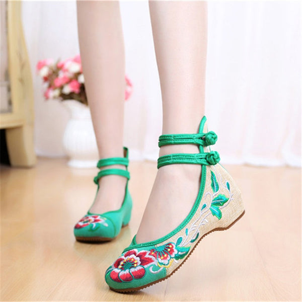 Ticha Oriental Floral Embroidery Colour Block Ankle Cuff Covered Toes Short Heel Ballet Flats Shoes (Red, Green, Black)