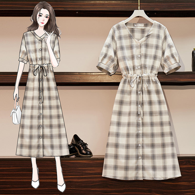 Plus Size Checked Buttons V Neck Short Sleeve Midi Dress