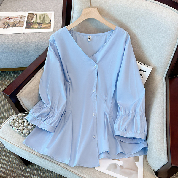 XL-7XL) Plus Size Blue Print Pindot Chiffon V Neck Blouse (EXTRA