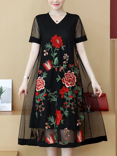 Lakyn Plus Size Oriental Short Sleeve Dress