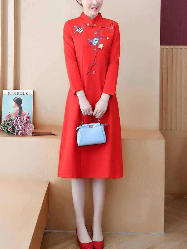 Teodozia Plus Size Cheongsam Qipao Floral Embroidery Long Sleeve Midi Dress (Red, Black)