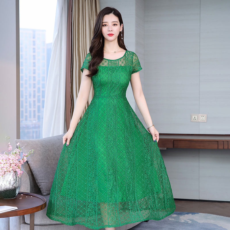 Plus Size Lace Swing Midi Dress – Pluspreorder