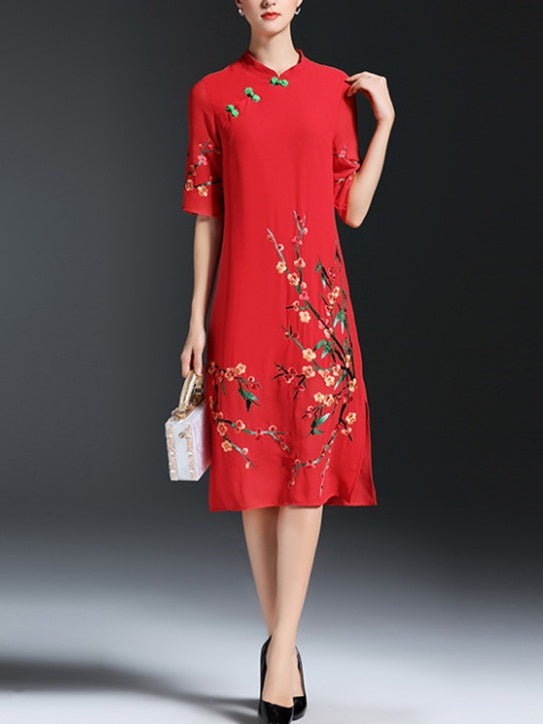Tehillah Plus Size Cheongsam Qipao Floral Embroidery Mid Sleeve Midi Dress (Suitable For Chinese New Year, Office) (Red, Black)